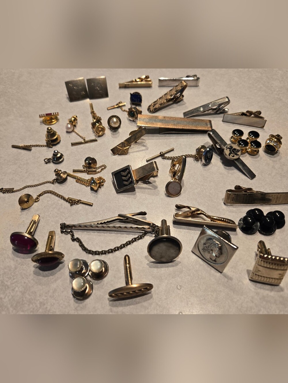 Lot Of Mens Cufflinks & Tie Tacks.